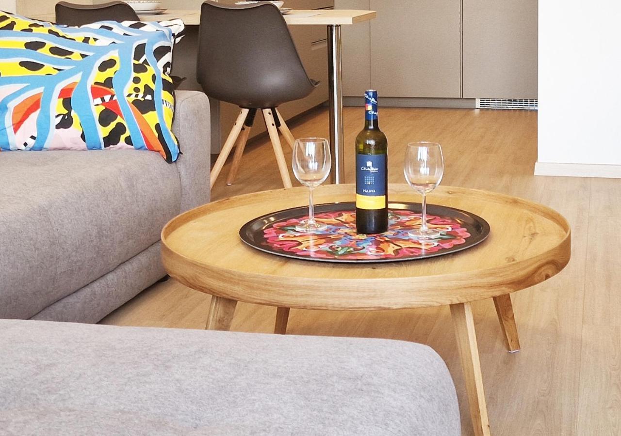 New Cozy 2 Room Pink Apartment Bratislava 059 외부 사진
