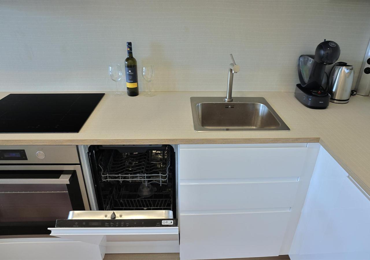 New Cozy 2 Room Pink Apartment Bratislava 059 외부 사진
